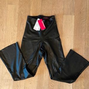 Commando crop flare faux leather leggings